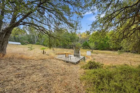 Exterior - 12501 Sutherland Dr, Grass Valley, CA 95949 photo 17 of 28