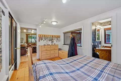 Bedroom - 12501 Sutherland Dr, Grass Valley, CA 95949 photo 2 of 4