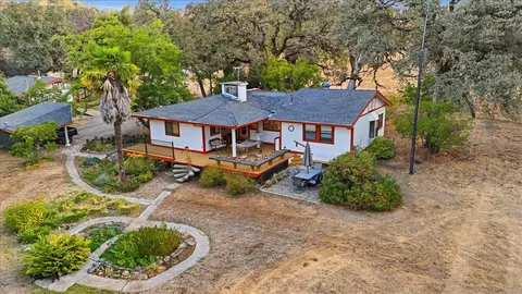 Exterior - 12501 Sutherland Dr, Grass Valley, CA 95949 photo 8 of 28