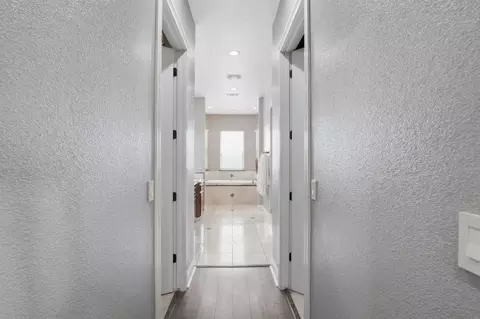 Entry Way - 32521 S Koster Rd, Tracy, CA 95304 photo 2 of 7
