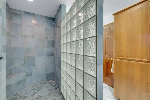 Bath - 2728 Cedar St, Sutter, CA 95982 photo 4 of 6