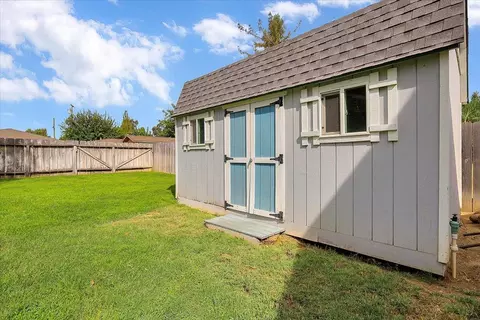 Exterior - 2728 Cedar St, Sutter, CA 95982 photo 6 of 9