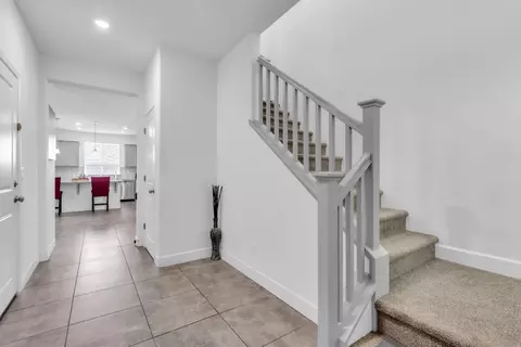 Entry Way - 1653 Lion, Rocklin, CA 95765 photo 2 of 6