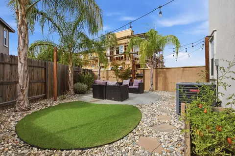 Exterior - 1653 Lion, Rocklin, CA 95765 photo 4 of 6