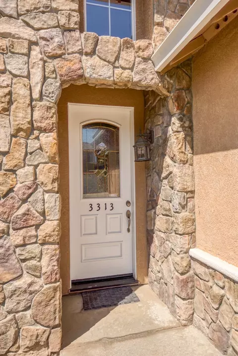 Entry Way - 3313 Vancouver Dr, Modesto, CA 95355 photo 1 of 6
