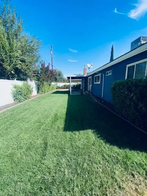 Exterior - 2985 Redwood Dr, Merced, CA 95340 photo 3 of 5