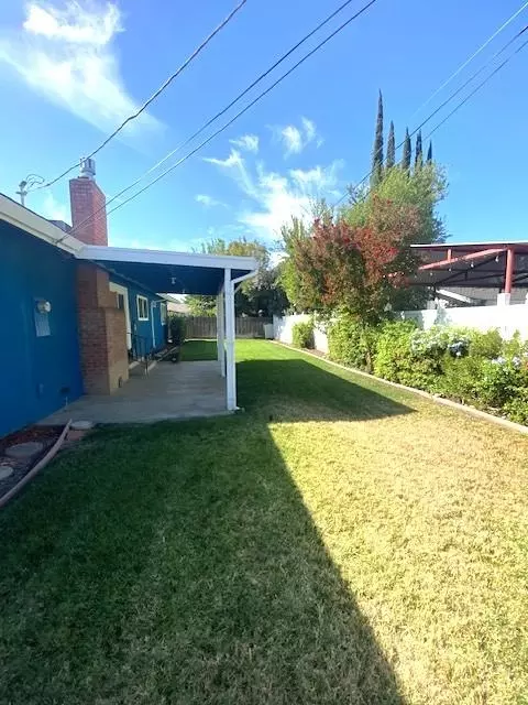 Exterior - 2985 Redwood Dr, Merced, CA 95340 photo 4 of 5