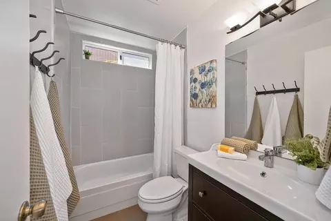 Bath - 115 Guaymas Pl, Davis, CA 95616 photo 1 of 1