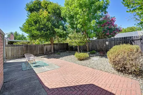 Exterior - 115 Guaymas Pl, Davis, CA 95616 photo 3 of 8