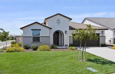8510 Balsam Ct, Roseville, CA 95747