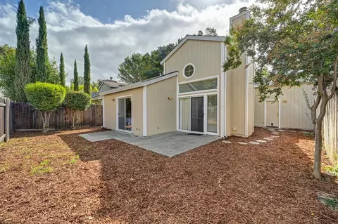 Exterior - 1802 Valdora St, Davis, CA 95618 photo 4 of 6