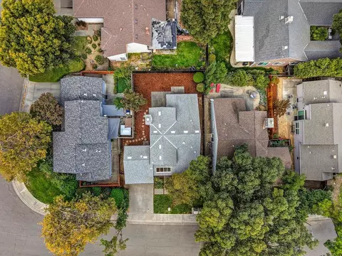View/Area - 1802 Valdora St, Davis, CA 95618 photo 1 of 2