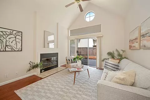 Living - 1802 Valdora St, Davis, CA 95618 photo 1 of 2