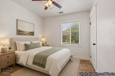 Bedroom - 421 Laurel Ave, Modesto, CA 95351 photo 1 of 10