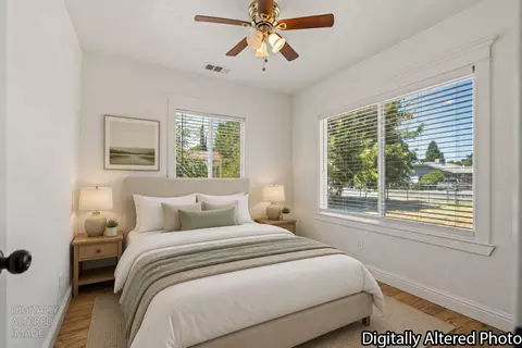 Bedroom - 421 Laurel Ave, Modesto, CA 95351 photo 4 of 10