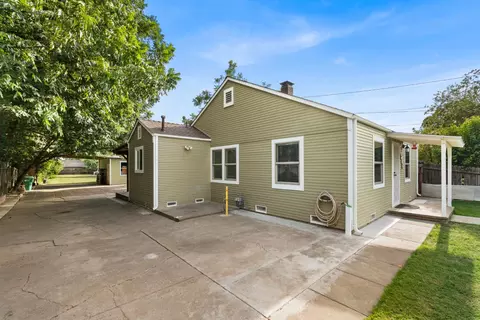 Exterior - 4904 E Harvest Rd, Acampo, CA 95220 photo 3 of 19