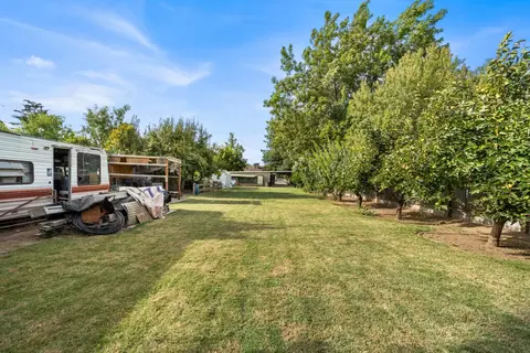 Exterior - 4904 E Harvest Rd, Acampo, CA 95220 photo 15 of 19