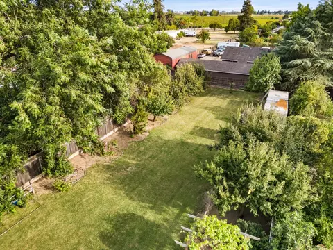 View/Area - 4904 E Harvest Rd, Acampo, CA 95220 photo 1 of 4