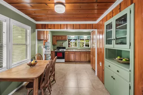 Dining - 4904 E Harvest Rd, Acampo, CA 95220 photo 1 of 2