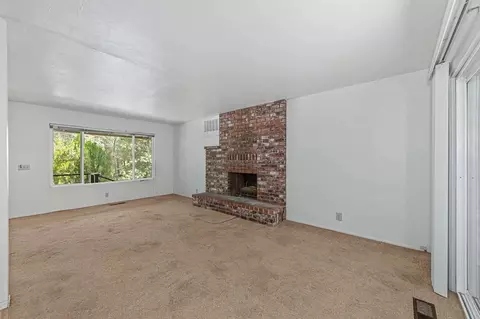 Living - 1160 Madrone Ln, Placerville, CA 95667 photo 6 of 10