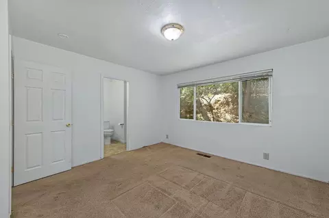 Bedroom - 1160 Madrone Ln, Placerville, CA 95667 photo 2 of 6