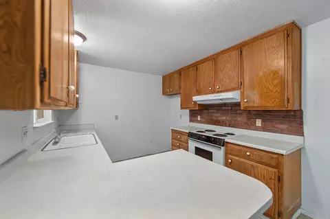 Kitchen - 1160 Madrone Ln, Placerville, CA 95667 photo 2 of 6