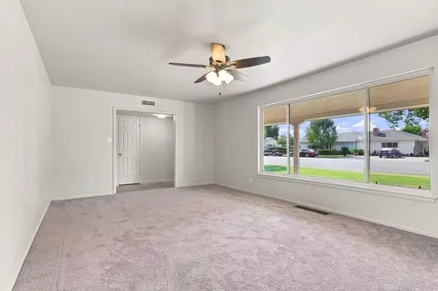 Living - 1148 I St, Williams, CA 95987 photo 3 of 4