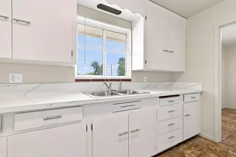 Kitchen - 1148 I St, Williams, CA 95987 photo 2 of 5