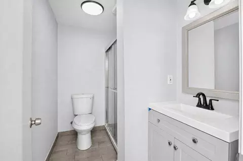 Bath - 1111 El Vecino Ave, Modesto, CA 95350 photo 1 of 1