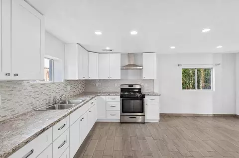 Kitchen - 1111 El Vecino Ave, Modesto, CA 95350 photo 2 of 2