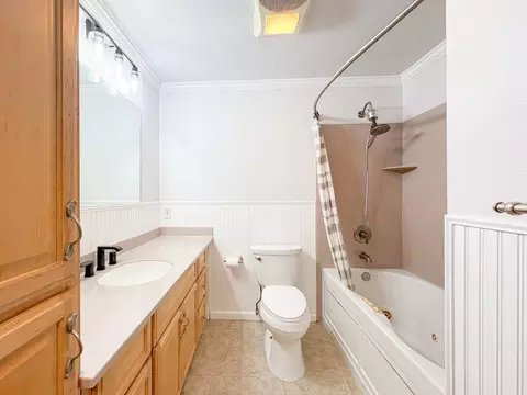 Bath - 461 Adair St, Elverta, CA 95626 photo 1 of 3