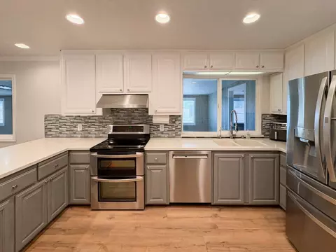 Kitchen - 461 Adair St, Elverta, CA 95626 photo 2 of 2
