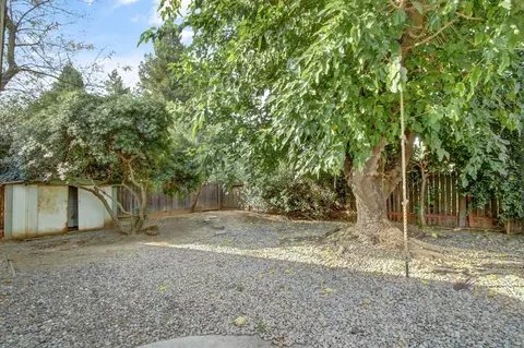 Exterior - 631 Eisenhower St, Davis, CA 95616 photo 16 of 18