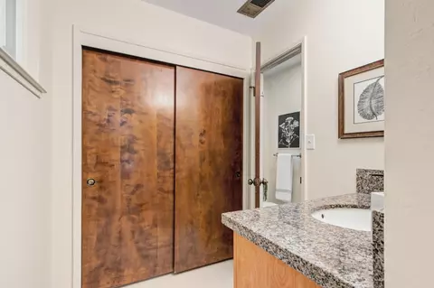 Bath - 631 Eisenhower St, Davis, CA 95616 photo 2 of 9