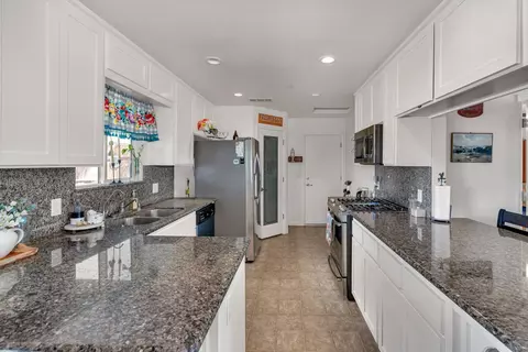 Kitchen - 17225 Custer Ave, Dos Palos, CA 93620 photo 1 of 3