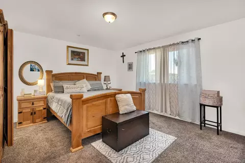 Bedroom - 17225 Custer Ave, Dos Palos, CA 93620 photo 3 of 4