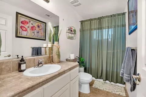 Bath - 17225 Custer Ave, Dos Palos, CA 93620 photo 1 of 3