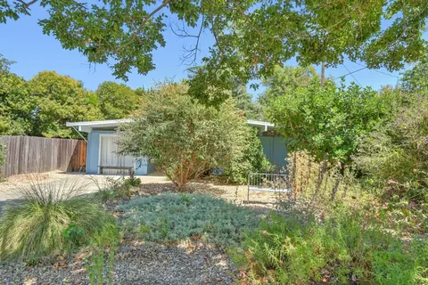 Exterior - 808 K St, Davis, CA 95616 photo 2 of 22