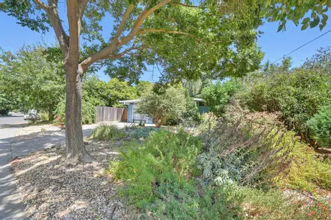 Exterior - 808 K St, Davis, CA 95616 photo 3 of 22