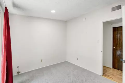 Bedroom - 808 K St, Davis, CA 95616 photo 8 of 9
