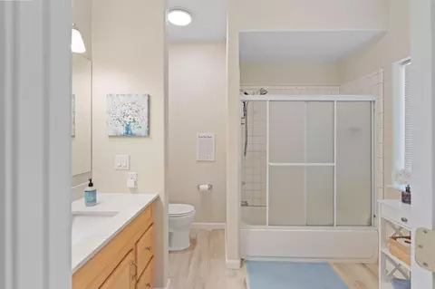 Bath - 2803 Fairway Dr, Arnold, CA 95223 photo 3 of 4