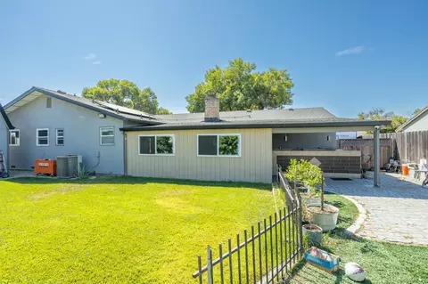 Exterior - 2705 Stoneridge Dr, Modesto, CA 95355 photo 5 of 5