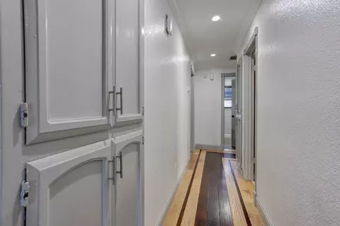 Entry Way - 2705 Stoneridge Dr, Modesto, CA 95355 photo 4 of 4