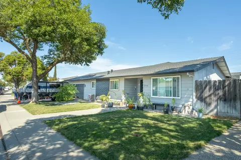 Exterior - 2705 Stoneridge Dr, Modesto, CA 95355 photo 2 of 5
