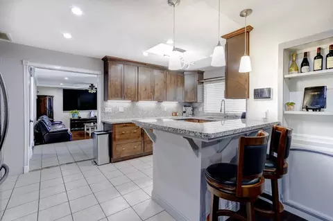Kitchen - 2705 Stoneridge Dr, Modesto, CA 95355 photo 5 of 6