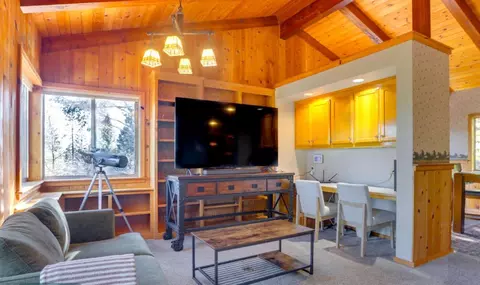 Living - 277 Sunnyside Dr, Colfax, CA 95713 photo 3 of 3