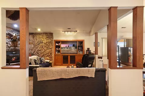 Living - 21267 E Copperopolis Rd, Linden, CA 95236 photo 2 of 4