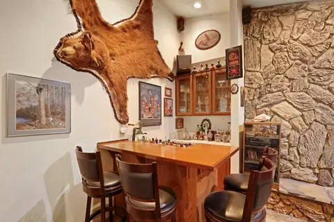 Dining - 21267 E Copperopolis Rd, Linden, CA 95236 photo 2 of 4