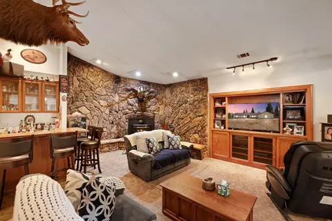 Living - 21267 E Copperopolis Rd, Linden, CA 95236 photo 3 of 4