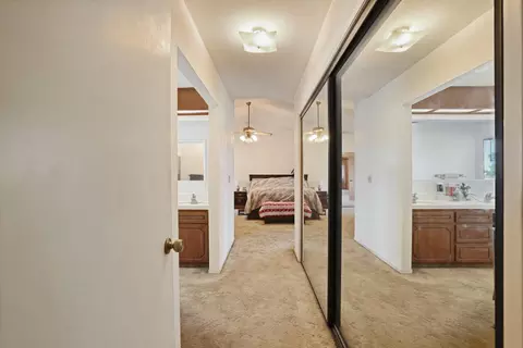 Entry Way - 21267 E Copperopolis Rd, Linden, CA 95236 photo 3 of 4
